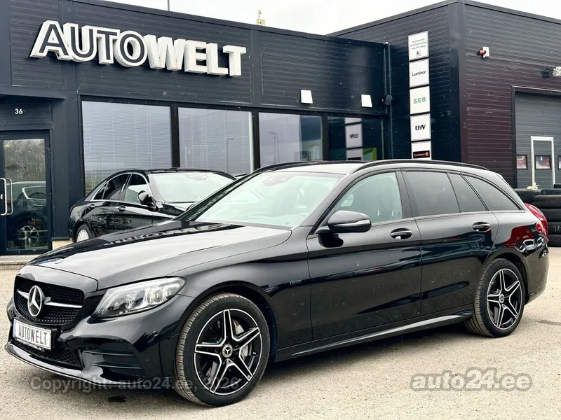 Mercedes-Benz C 300 - 1