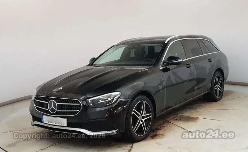 Mercedes-Benz E 300 - 1