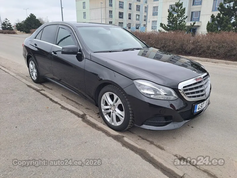 Mercedes-Benz E 220 - 1