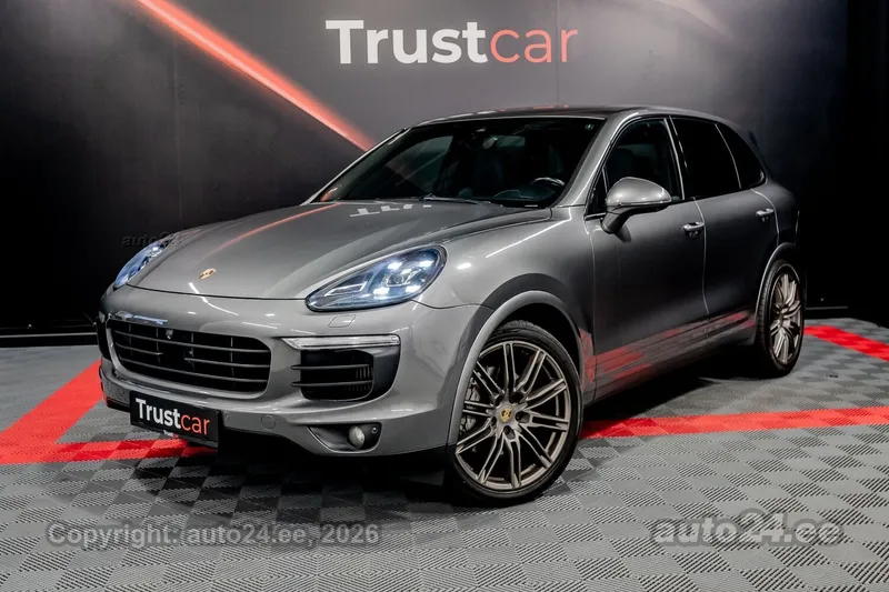 Porsche Cayenne - 1