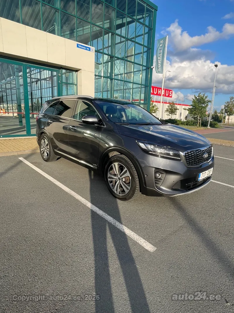 KIA Sorento - 1