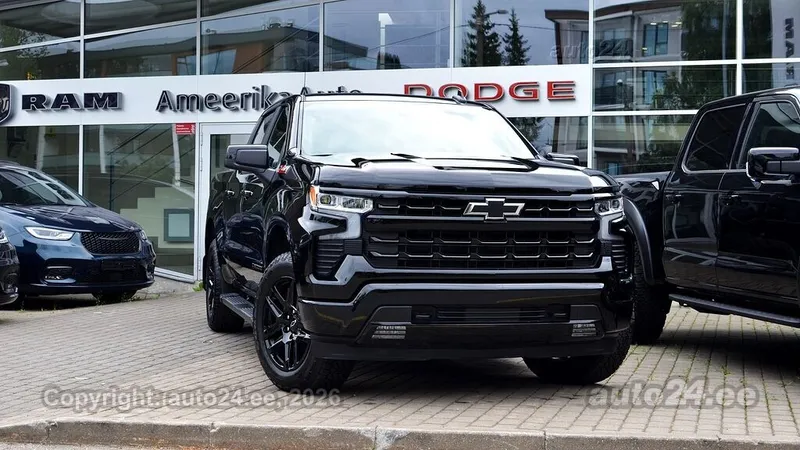 Chevrolet Silverado - 1