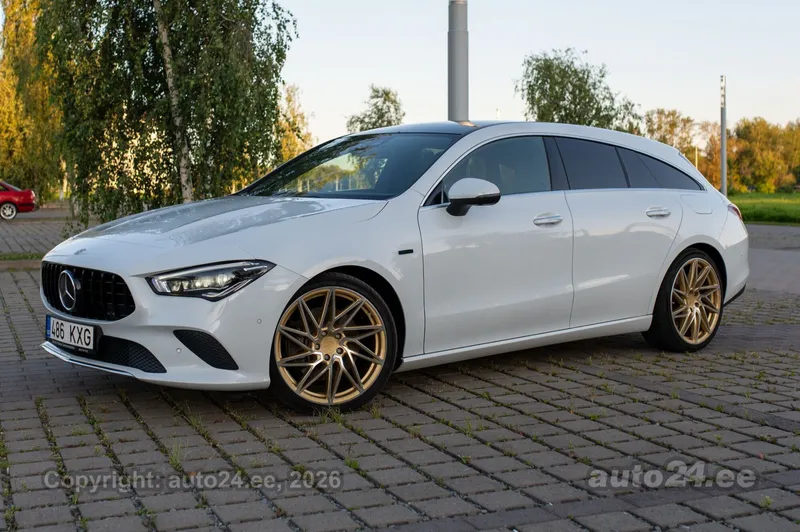 Mercedes-Benz CLA 250 - 1