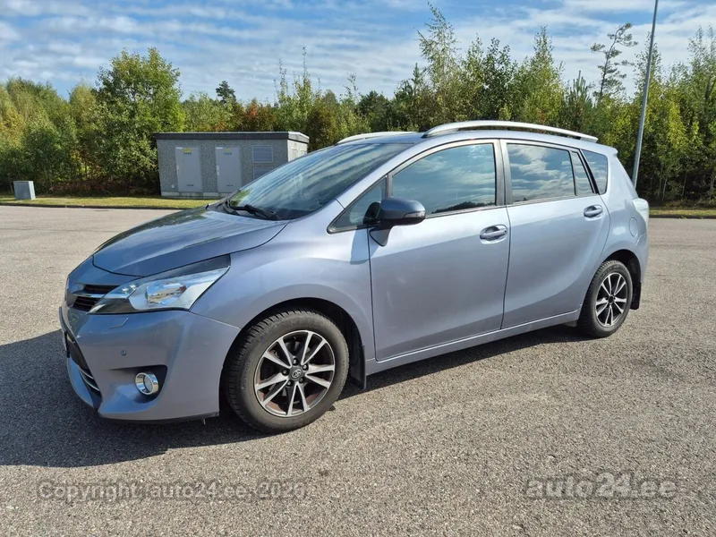 Toyota Verso - 1