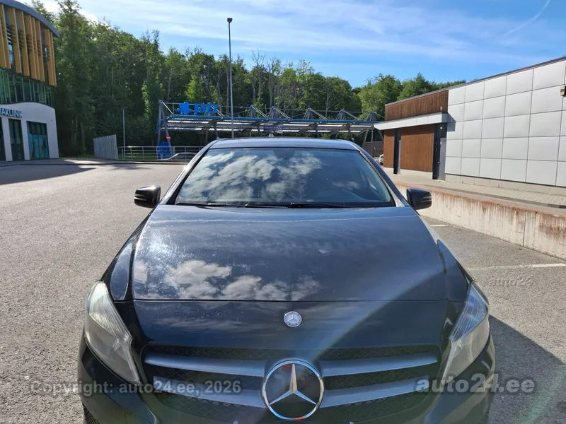 Mercedes-Benz A 180 - 1