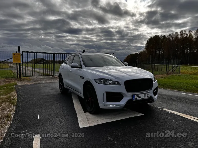 Jaguar F-Pace - 1