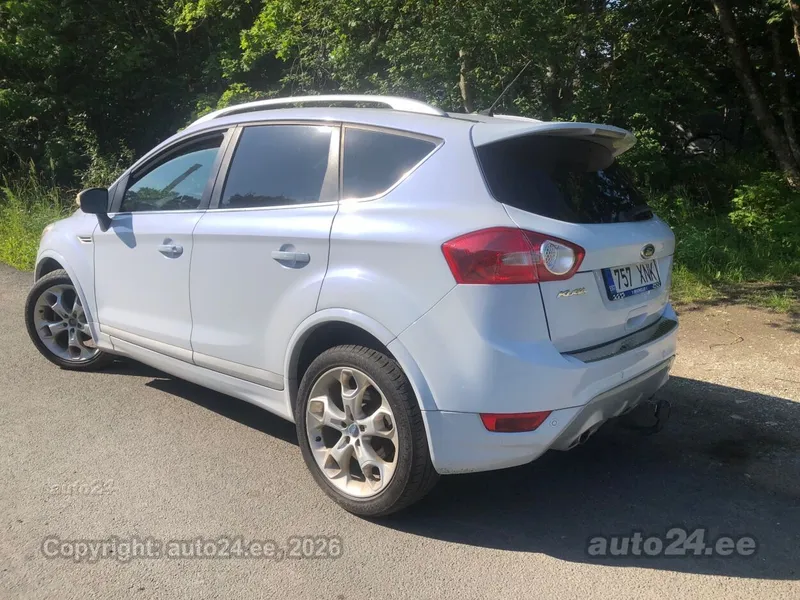 Ford Kuga - 1