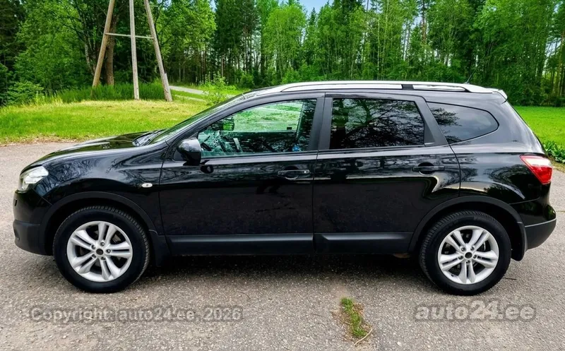 Nissan Qashqai+2 - 1