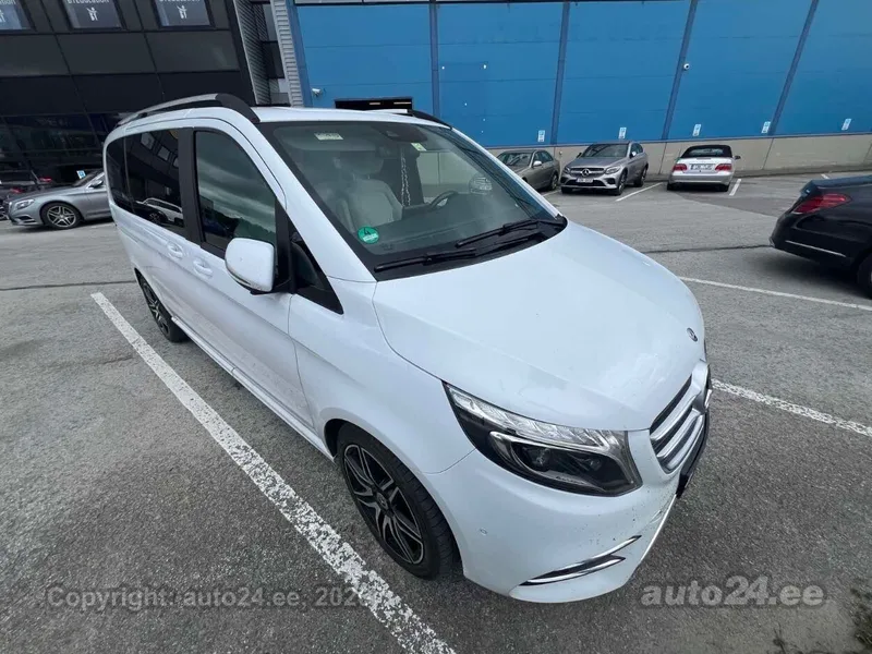 Mercedes-Benz V 250 - 1