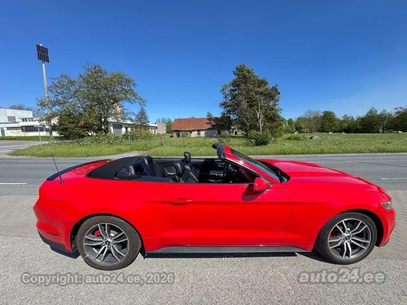 Ford Mustang - 1
