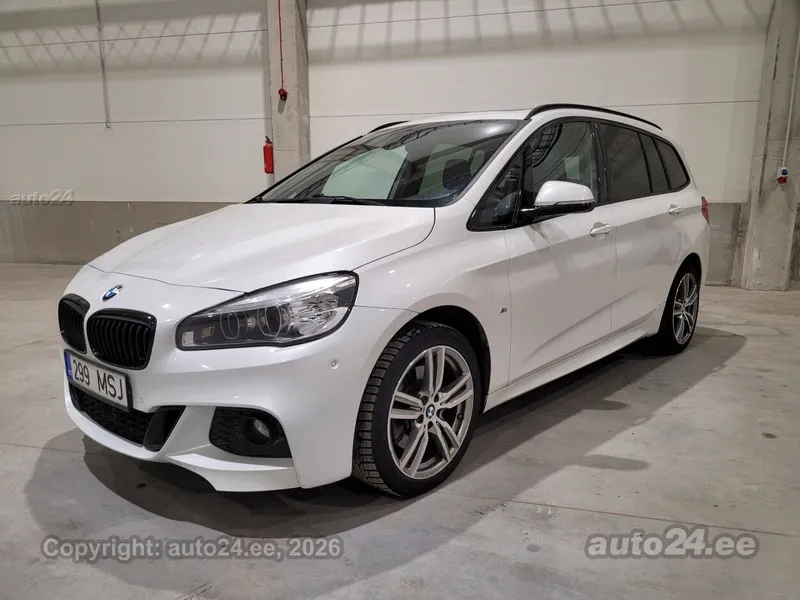 BMW 220 - 1