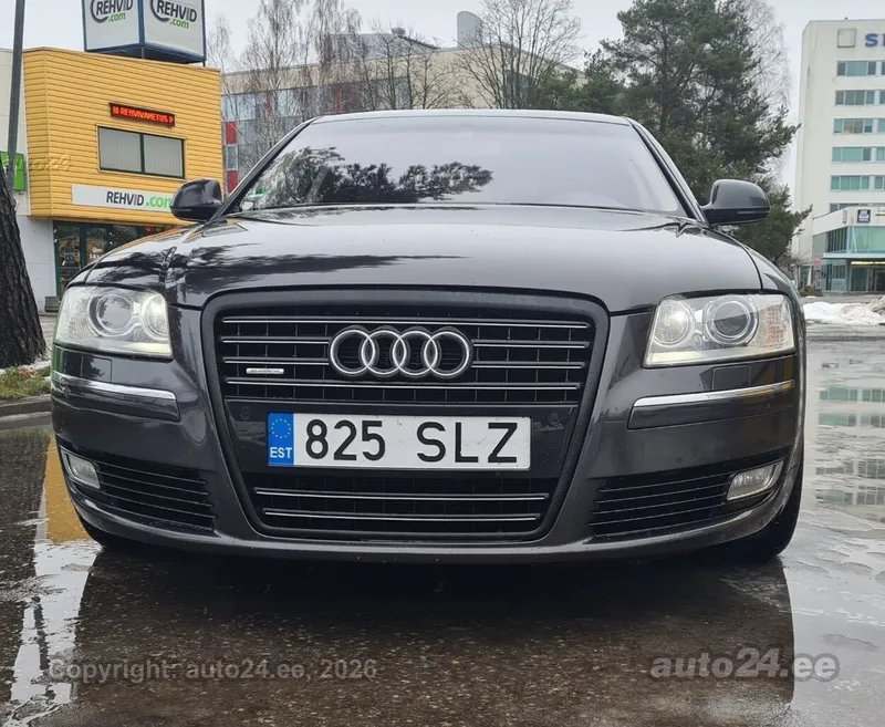 Audi A8 - 1