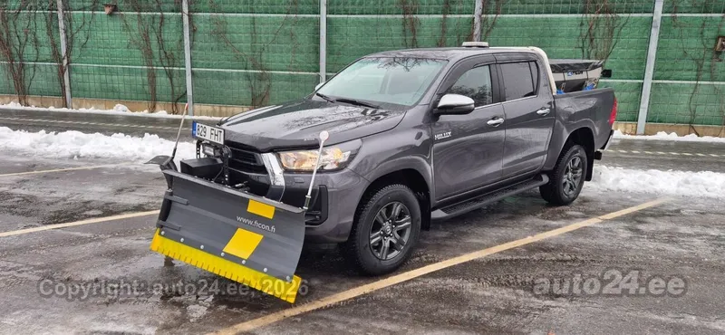 Toyota Hilux - 1