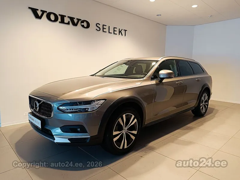 Volvo V90 Cross Country - 1