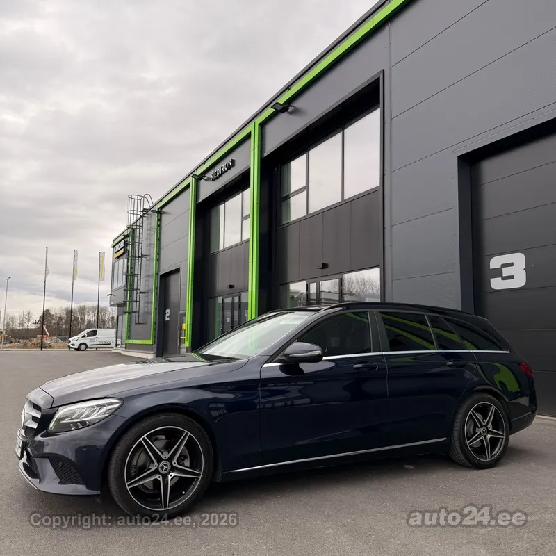 Mercedes-Benz C 220 - 1