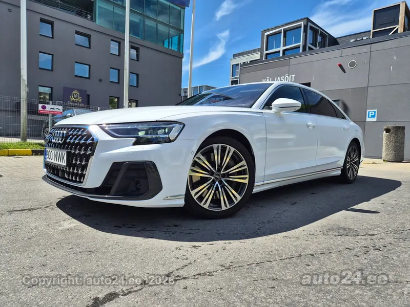 Audi A8 - 1