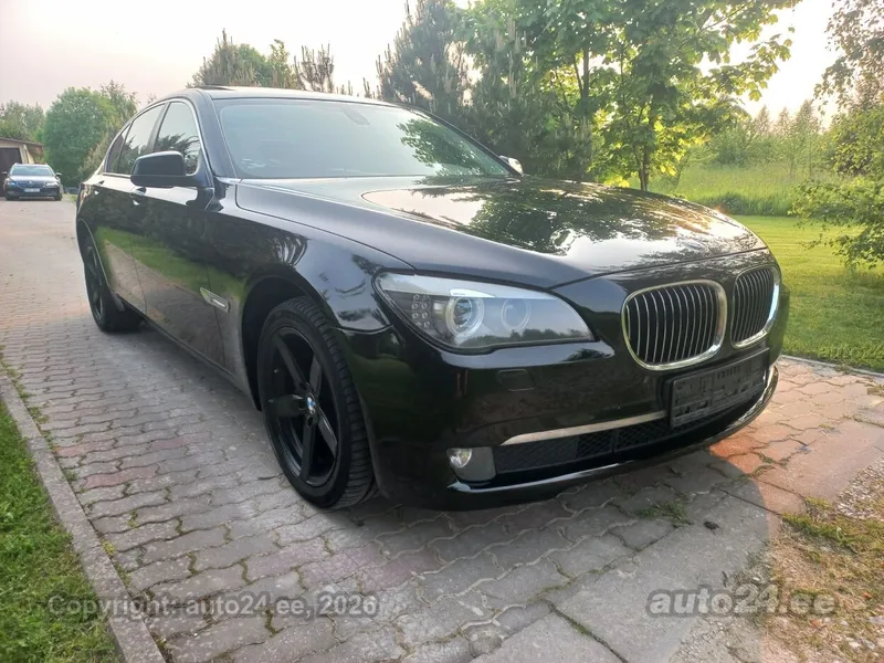 BMW 730 - 1
