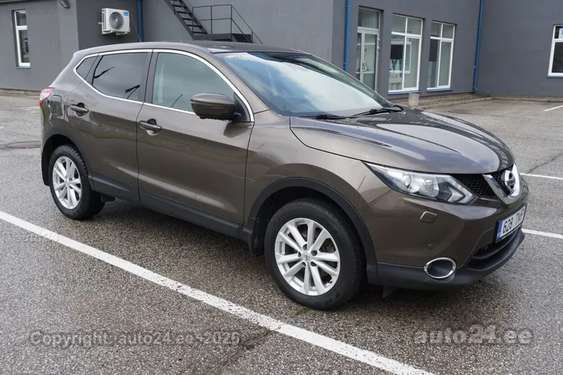 Nissan Qashqai - 1