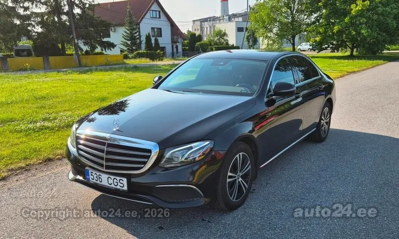 Mercedes-Benz E 200 - 1