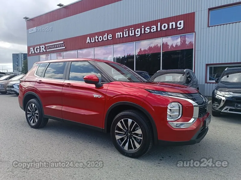 Mitsubishi Outlander - 1