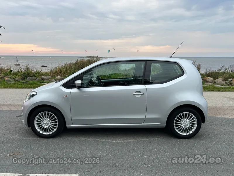 Volkswagen Up - 1