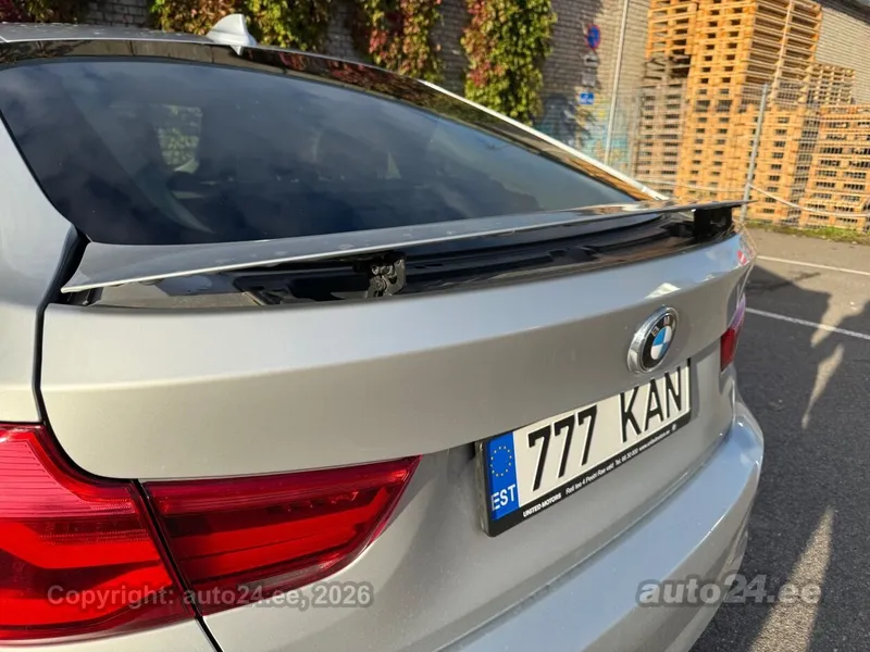 BMW 320 - 1