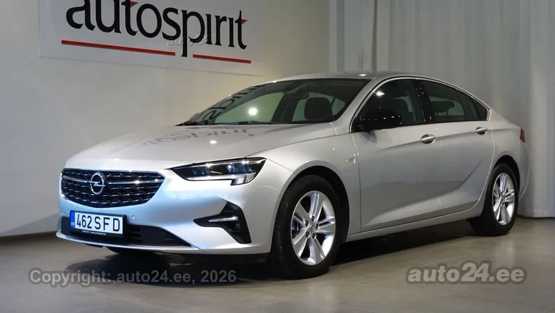 Opel Insignia - 1