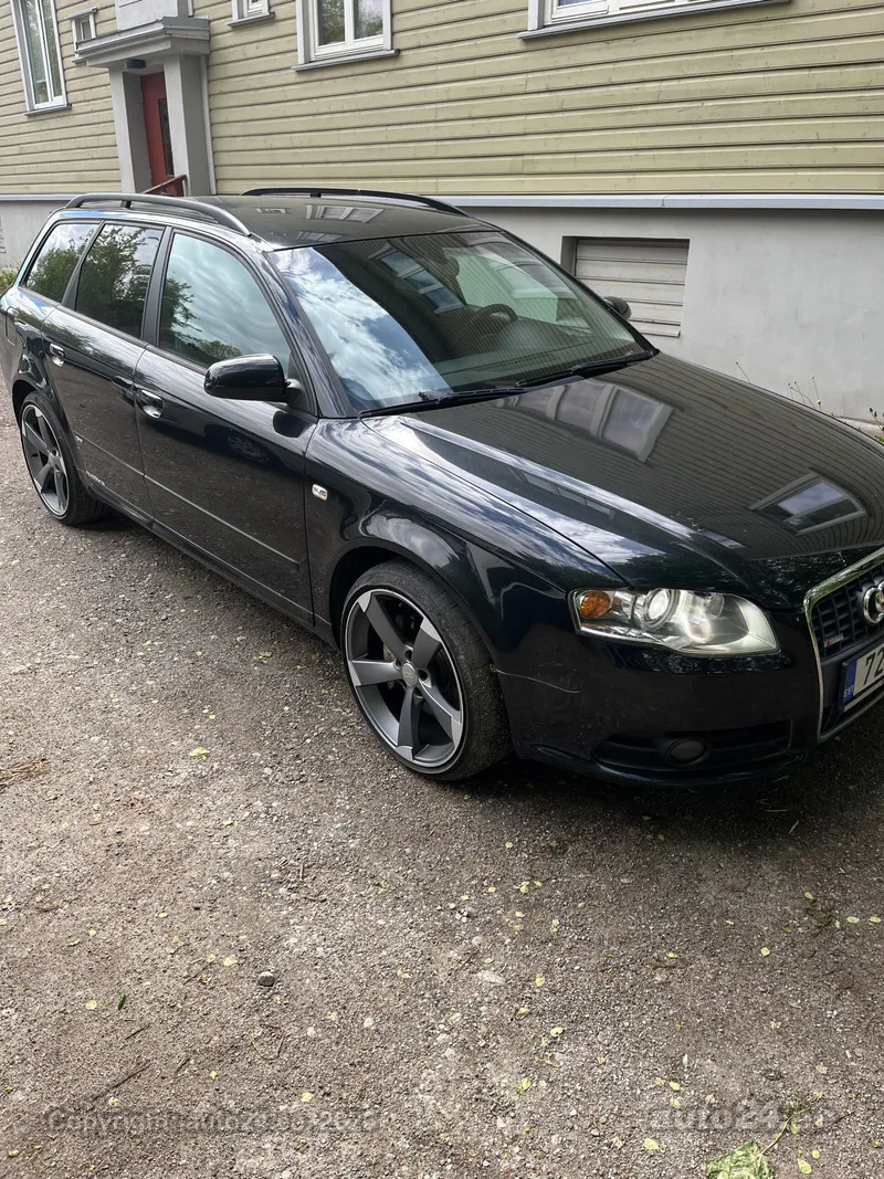 Audi A4 - 1
