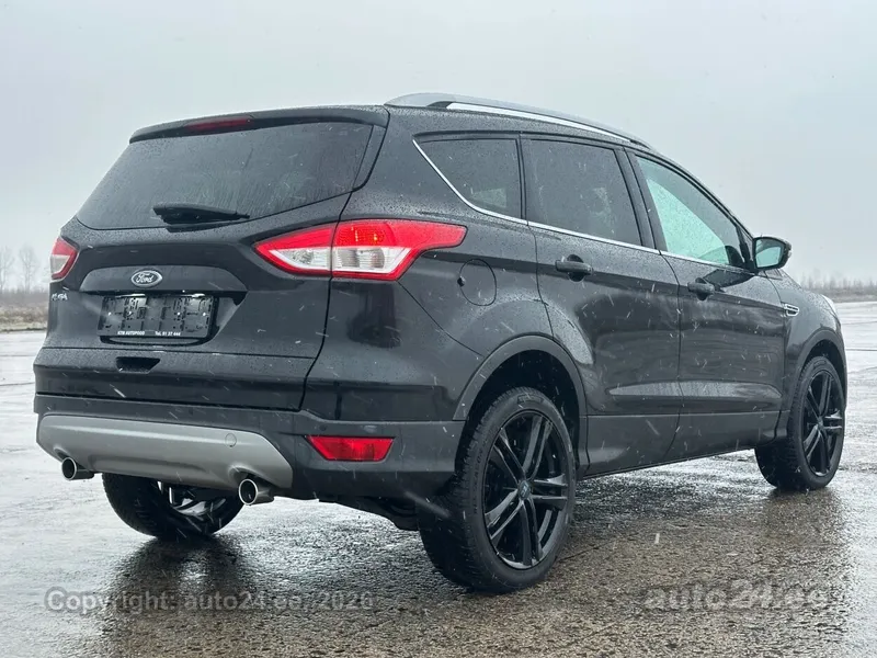 Ford Kuga - 1