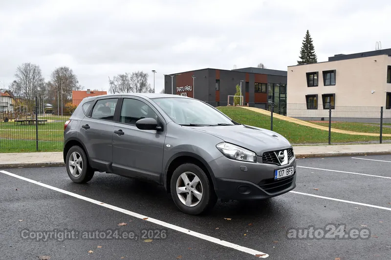 Nissan Qashqai - 1