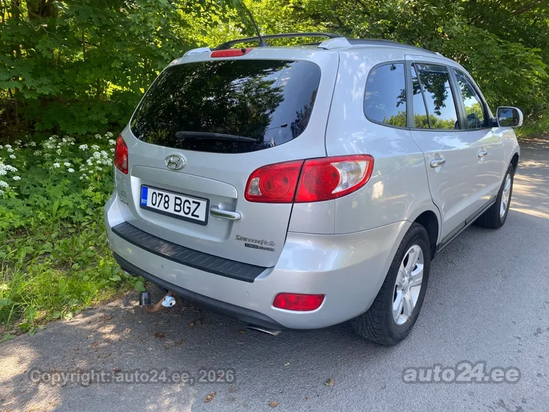 Hyundai Santa Fe - 1