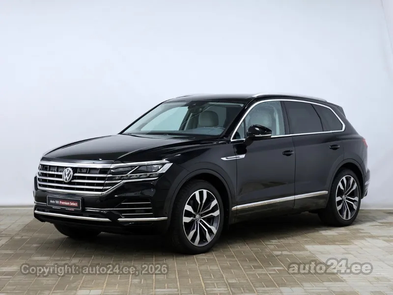 Volkswagen Touareg - 1