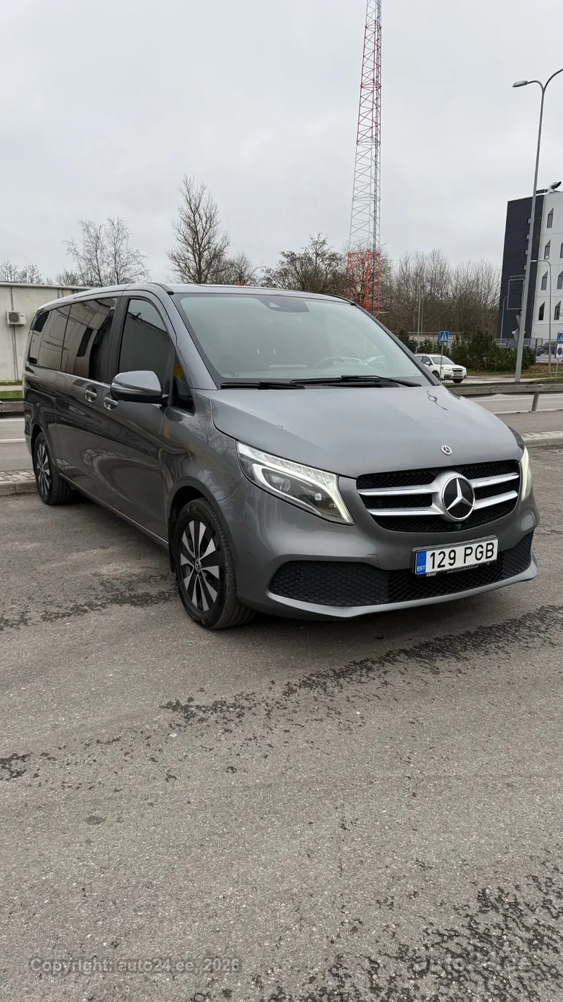 Mercedes-Benz V 220 - 1