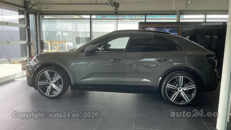 Porsche Macan - 1