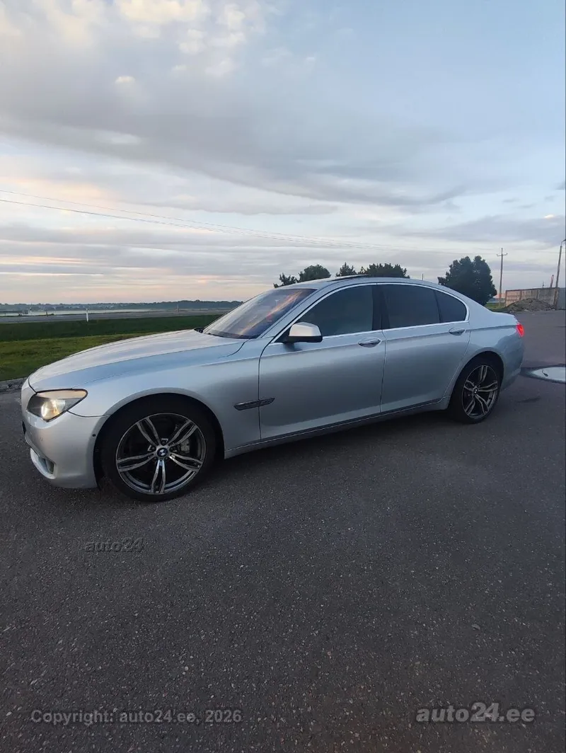 BMW 740 - 1