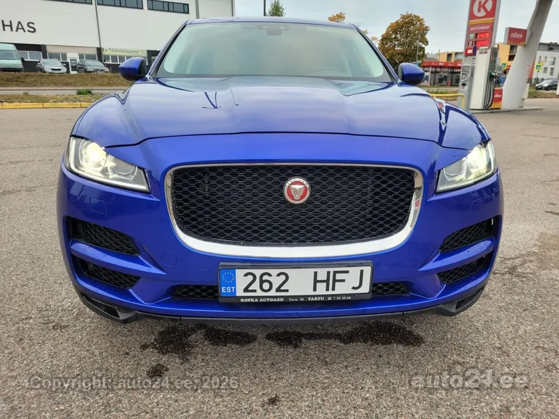 Jaguar F-Pace - 1