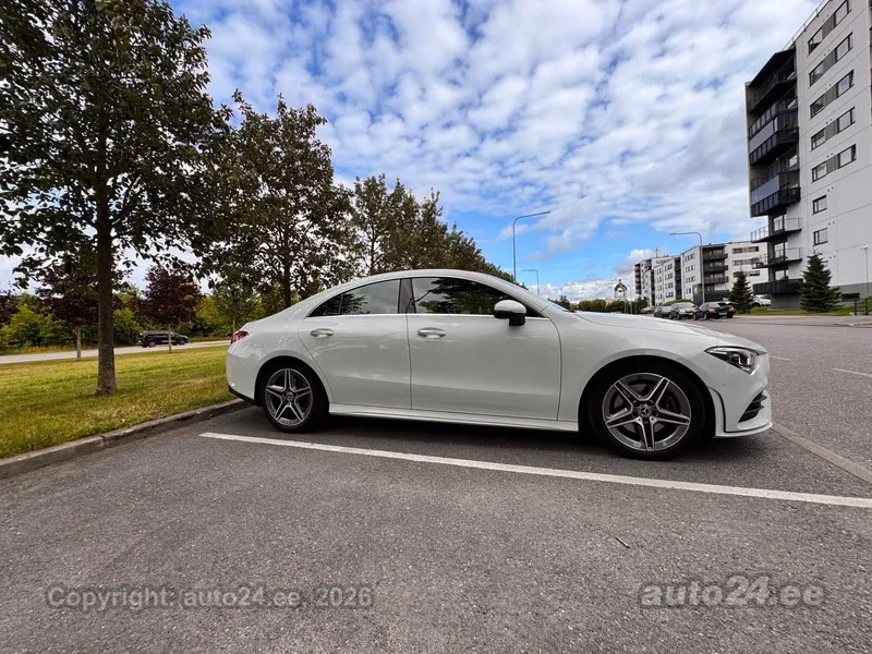 Mercedes-Benz CLA 200 - 1