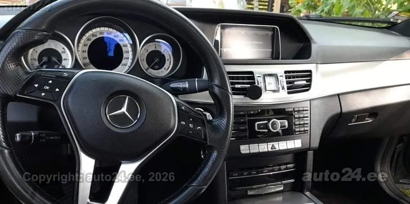 Mercedes-Benz E 250 - 1
