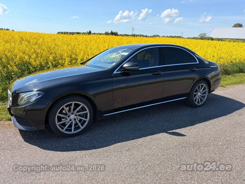 Mercedes-Benz E 220 - 1