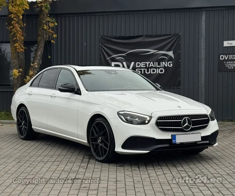 Mercedes-Benz E 220 - 1