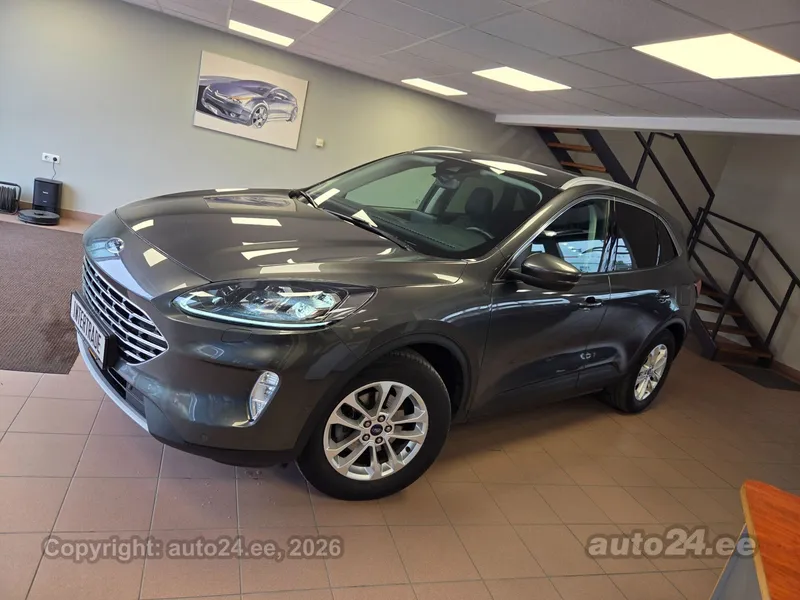 Ford Kuga - 1