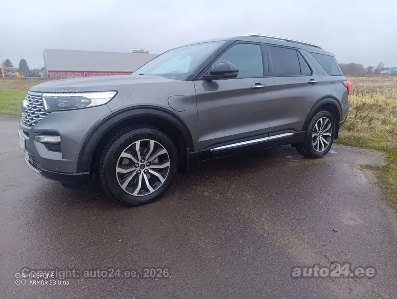 Ford Explorer - 1