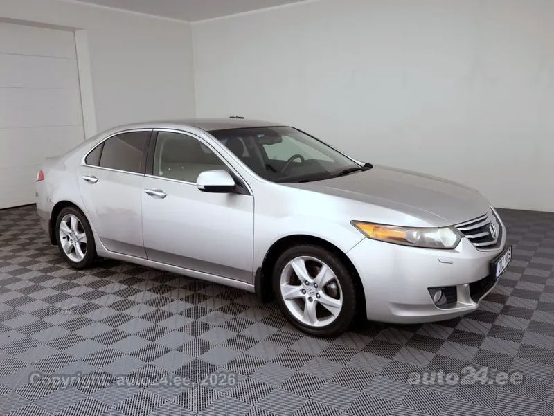 Honda Accord - 1