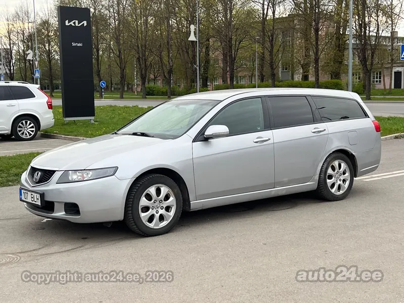 Honda Accord - 1