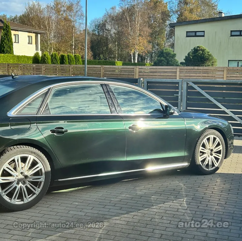 Audi A8 - 1