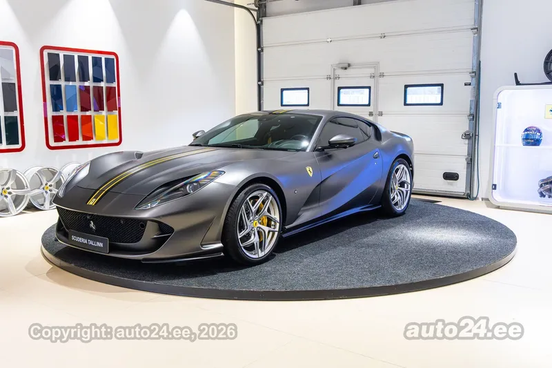 Ferrari 812 - 1