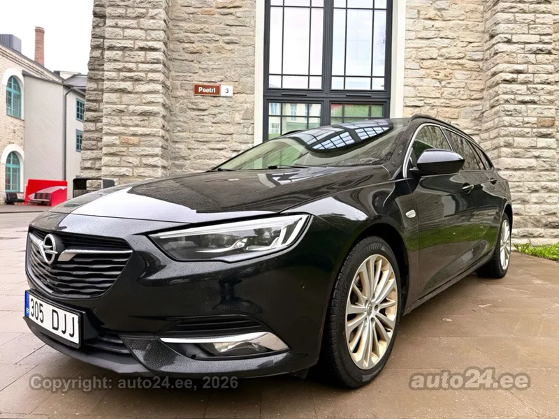 Opel Insignia - 1