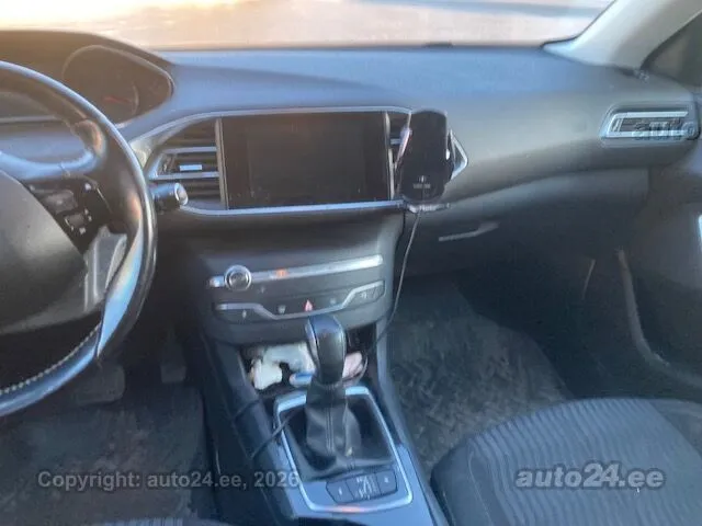 Peugeot 308 - 1