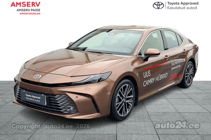 Toyota Camry - 1