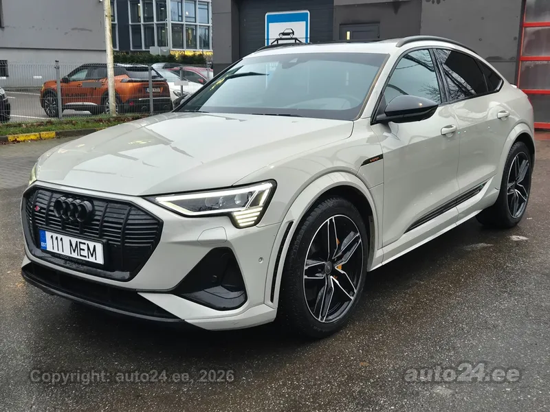 Audi e-tron S - 1